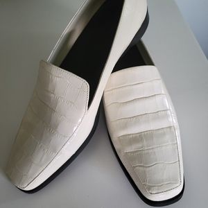Everlane Bone Crocodile 90's Loafer